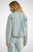 Charger l&#39;image dans la galerie, All Day Cropped Denim Jacket (8248046158032)
