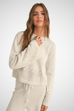 Charger l&#39;image dans la galerie, Border Crochet Knitted Top (8229683134672)
