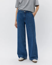 Load image into Gallery viewer, Dark Denim Jeans (7938646180048)
