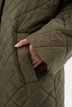 Load image into Gallery viewer, HENDRIKA | Oversized Quilted Coat (8173705101520)
