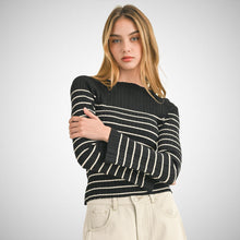 Charger l&#39;image dans la galerie, Long Sleeve Stripe Pattern Ribbed Knitted Top (8122691748048)
